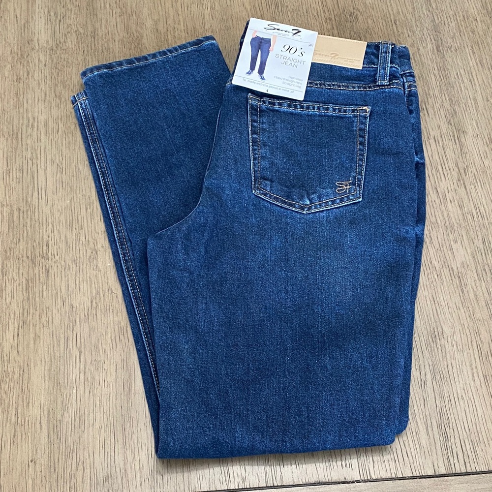 Seven7 90’s Straight Jeans high rise, fitted through hips, straight leg size 4